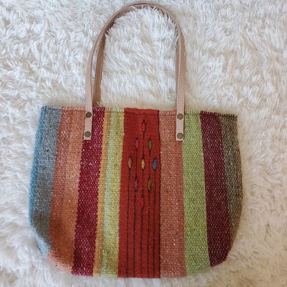 Hand Made Wool Tote Bag - Picture 4 of 9